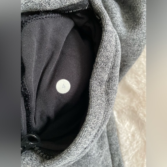 Lululemon Athletica Karma Collected jacket / sweater | size 4 | athleisure - Picture 5 of 6